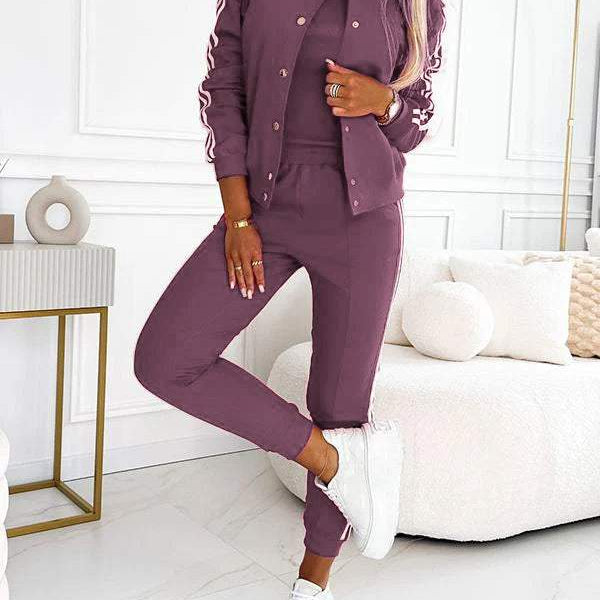 Alex™ Set sport – Set de damă din trei piese cu jachetă baseball și pantaloni