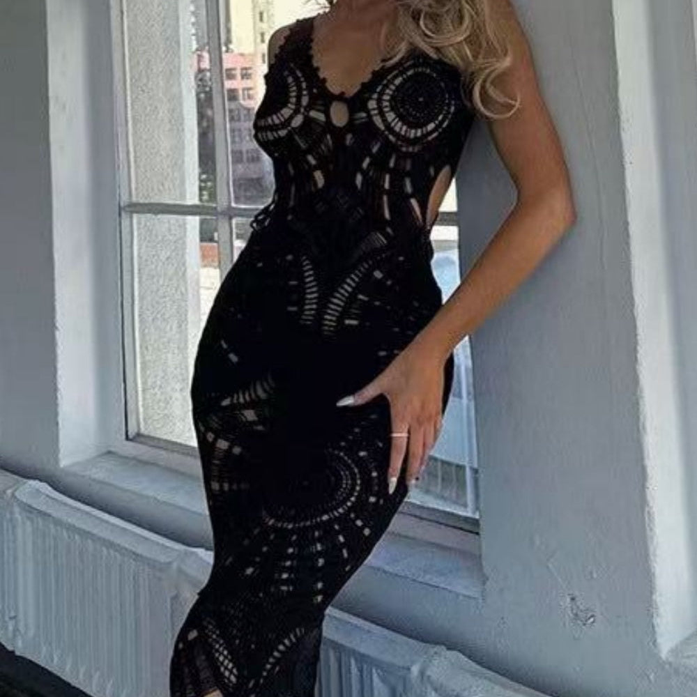 Monica - Chic Sleeveless Maxi Dress