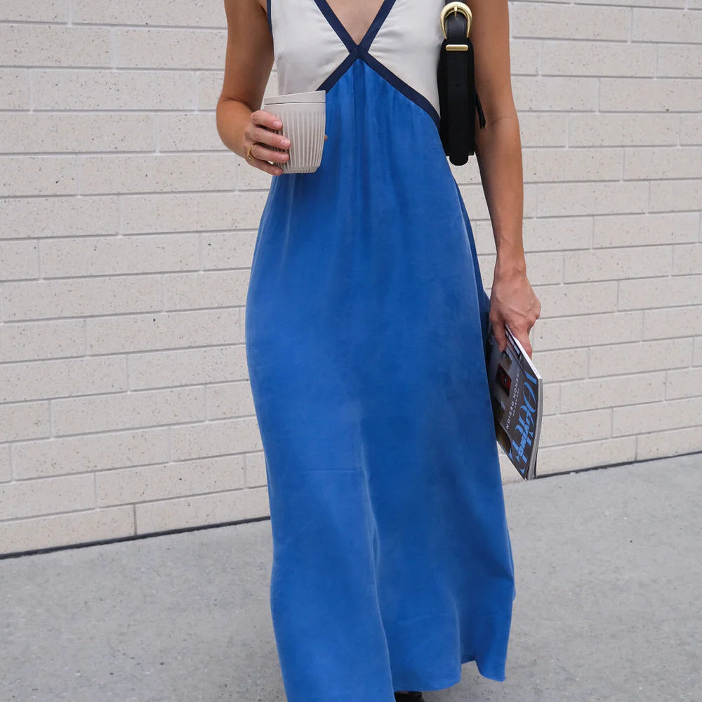 Jacky - Lightweight V-Neck Maxi Dress